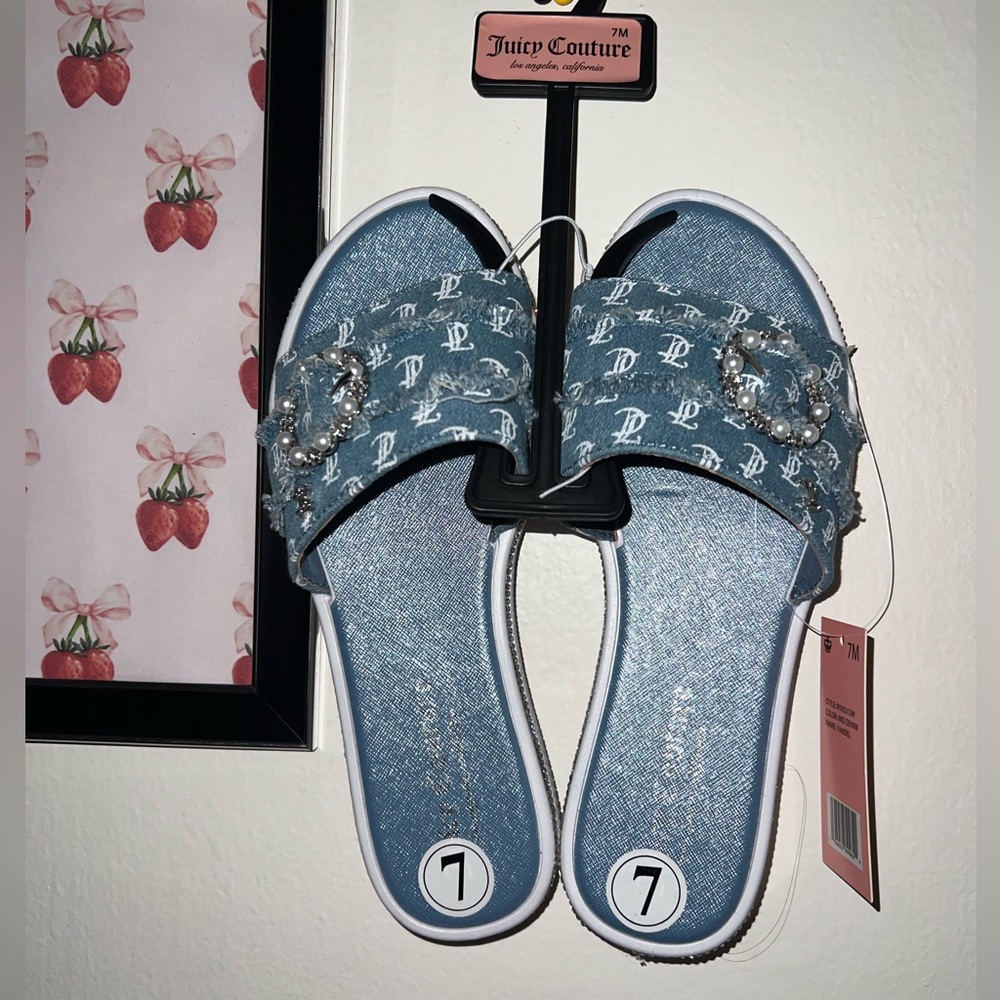 ‼️SOLD‼️NWT Juicy Couture Mid Denim Yandel Sandals SIZE: 7